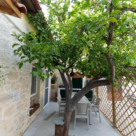 Petra House Apartman
